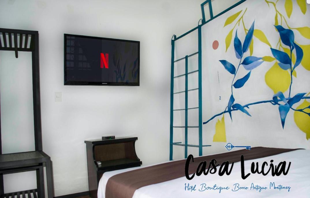 ホテル Casa Lucia モンテレー エクステリア 写真