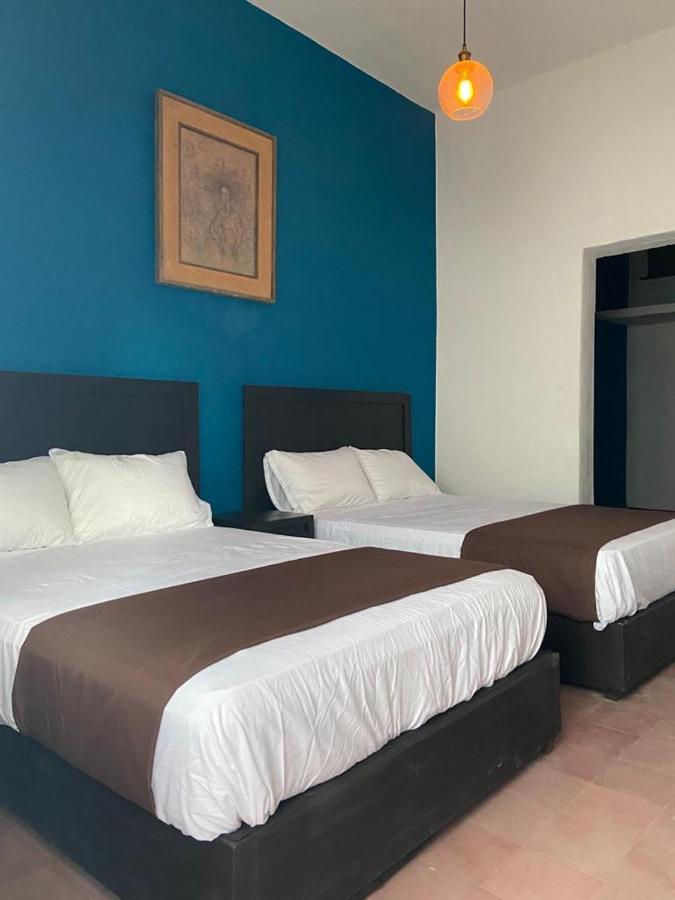 ホテル Casa Lucia モンテレー エクステリア 写真